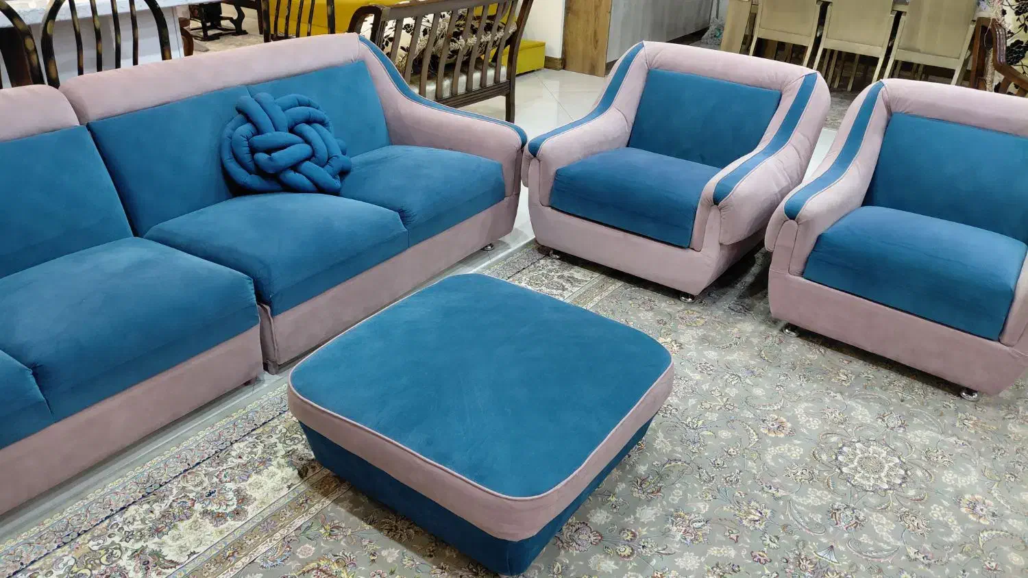 مبل راحتی ۷نفره با جلومبلی|مبلمان خانگی و میز عسلی|تبریز, |دیوار