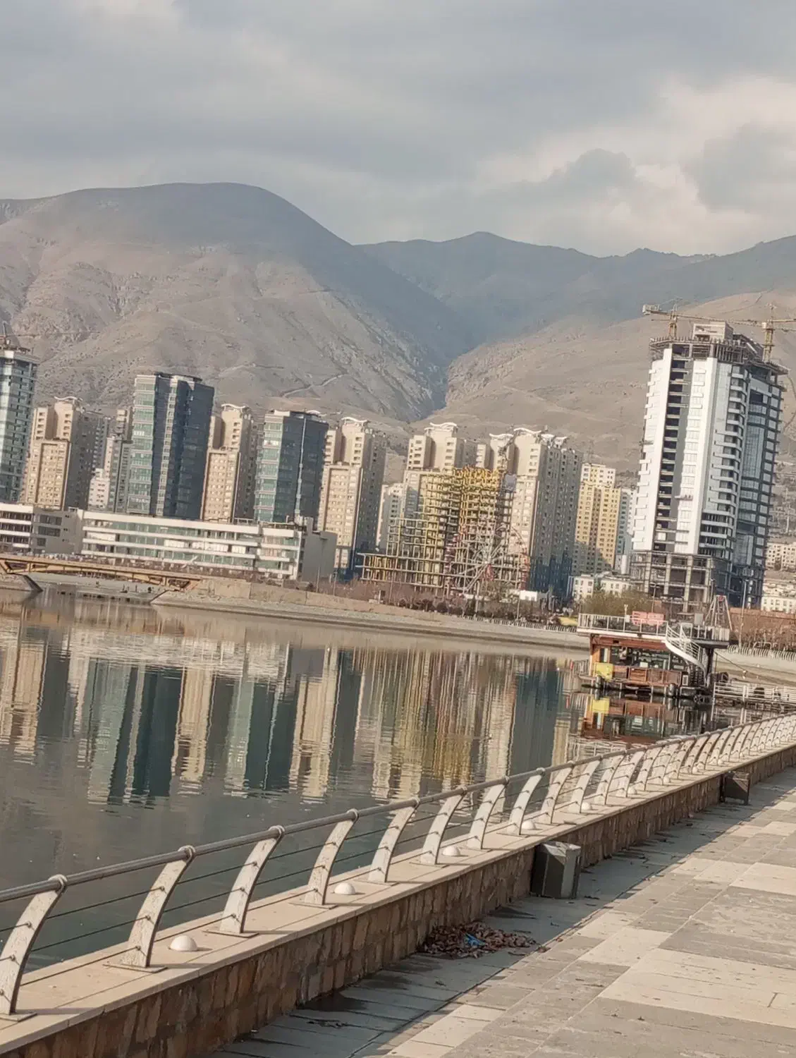 آپارتمان ۸۵ متری/ویوابدی دریاچه/قطب گردشگری/نقلی|فروش آپارتمان|تهران, گلستان (شهرک راه آهن)|دیوار