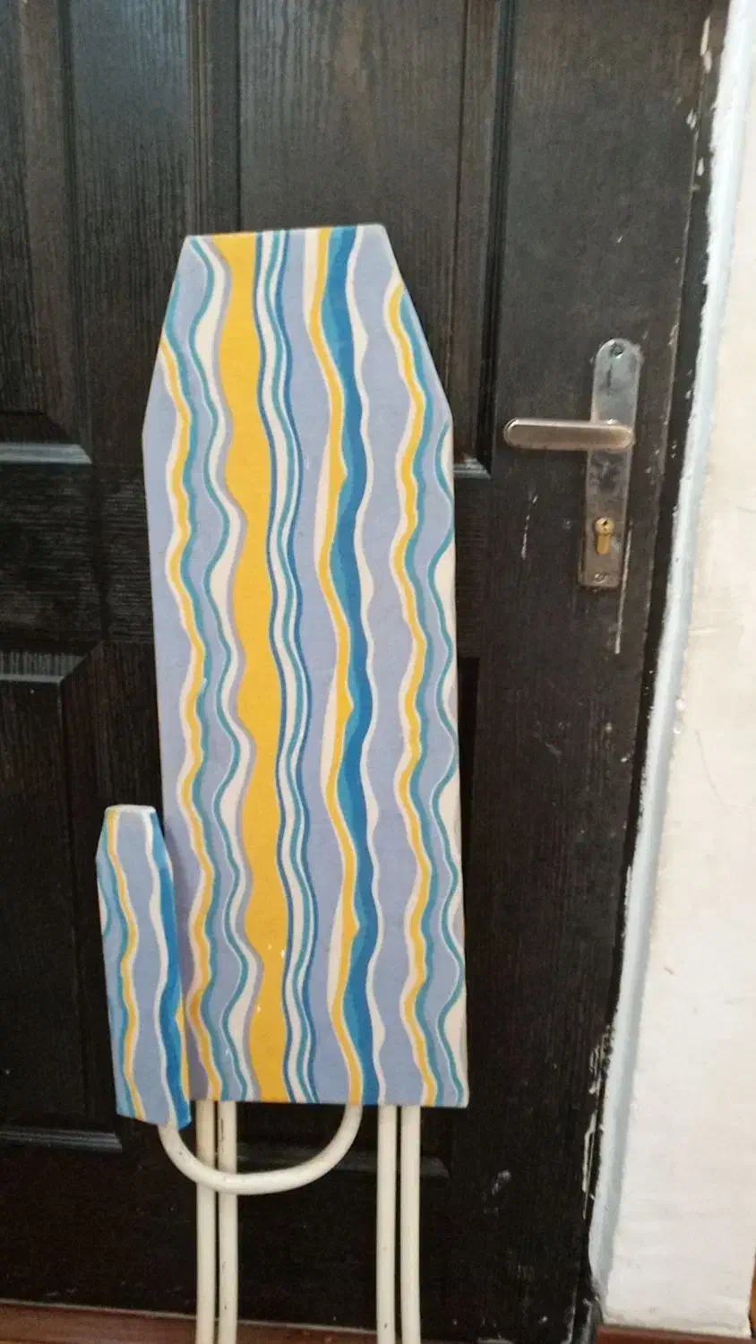 میز اتو در حد نو|اتو و لوازم اتو|پیشوا, |دیوار