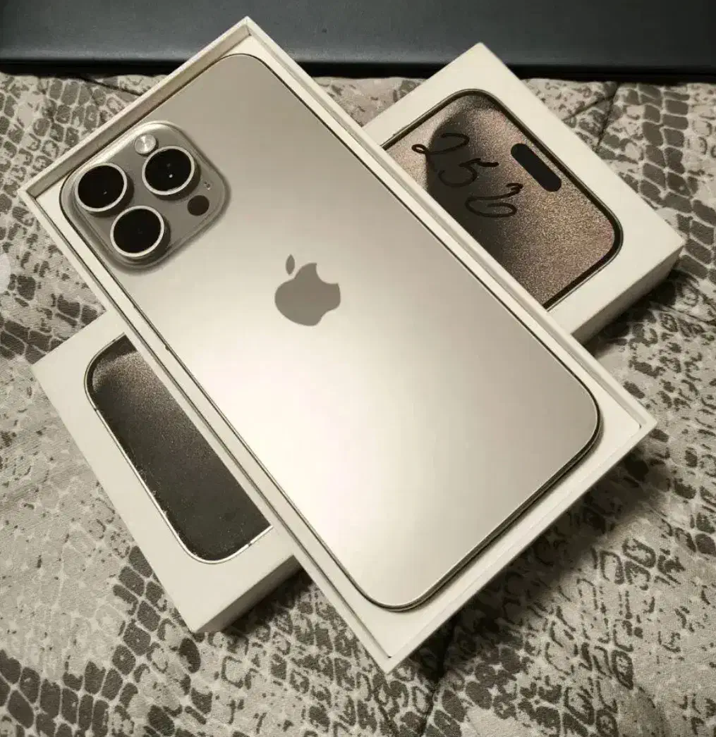 ایفون ۱۵ پرومکس ریجستر شده|موبایل|تهران, مهران (سیدخندان)|دیوار