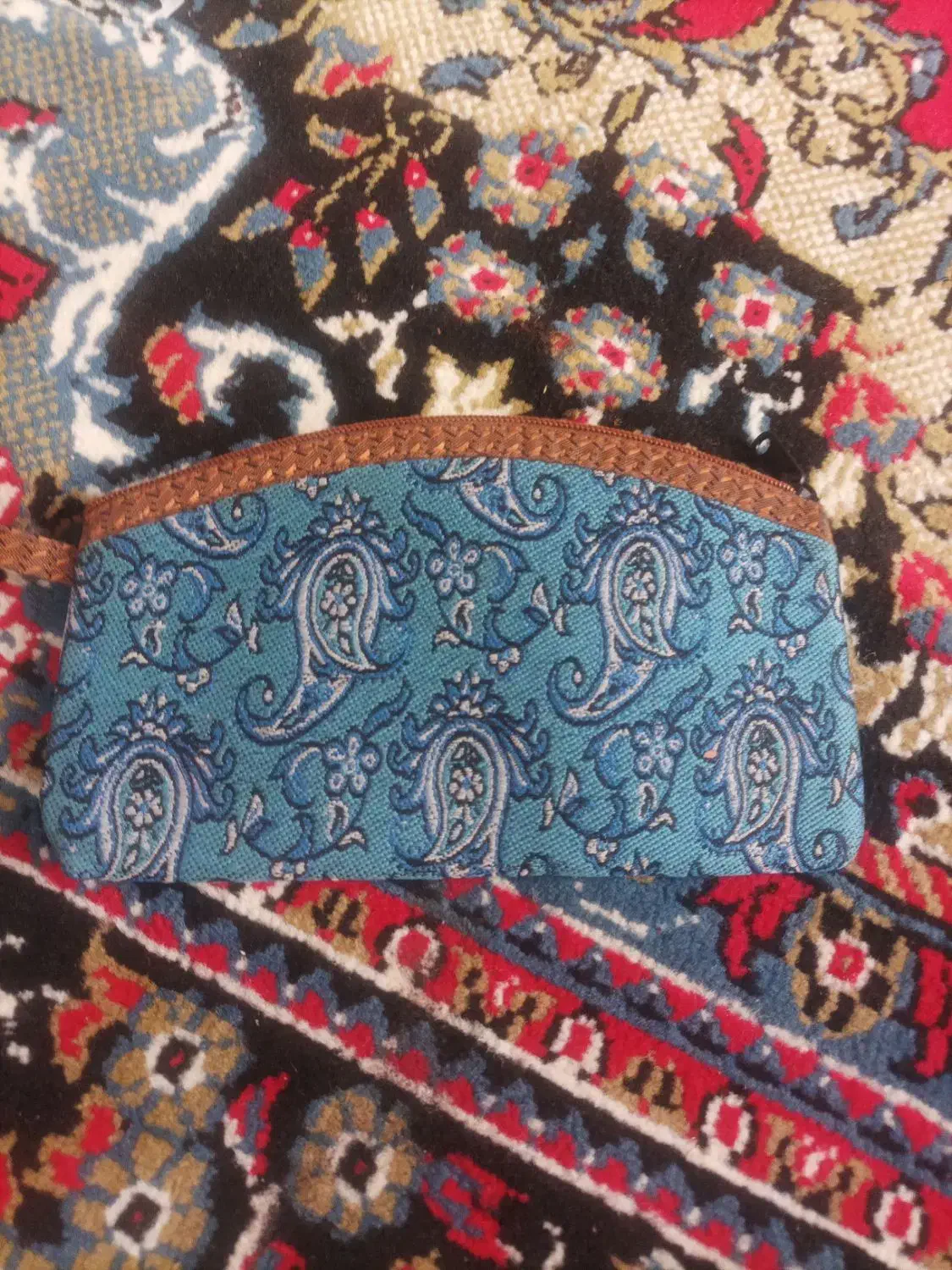 دستی|کیف، کفش، کمربند|بجنورد, |دیوار