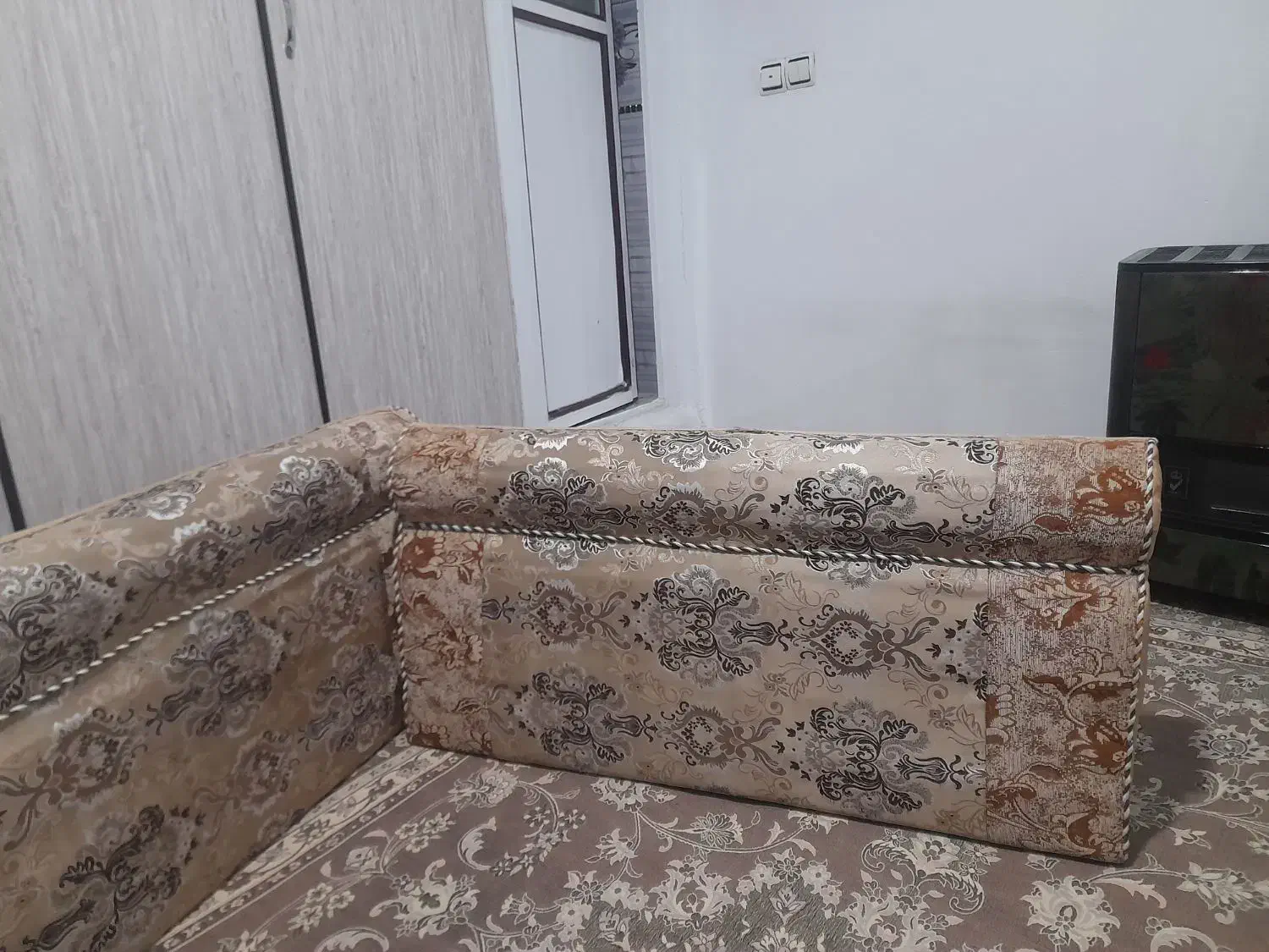 پشتی تمیزسالم|پشتی|اسلام‌شهر, شهرک امام حسین (میان آباد)|دیوار