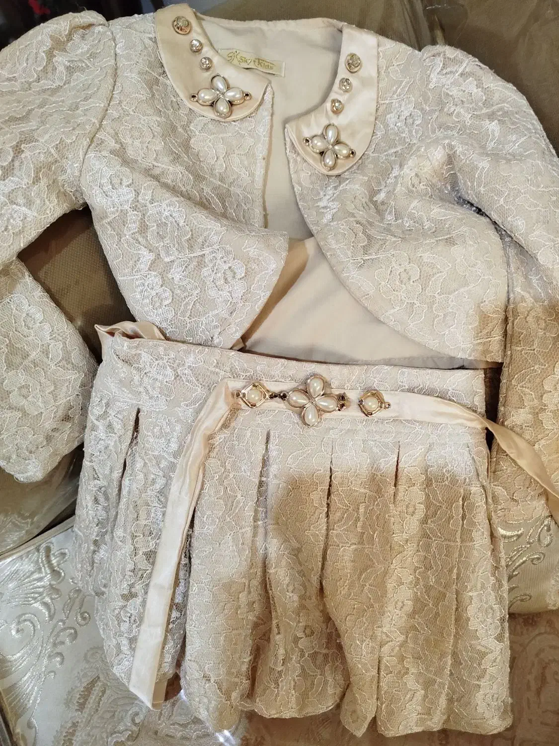 سه تکه لباس مجلسی دخترانه در حد نو|کفش و لباس بچه|شهریار, شهریار|دیوار