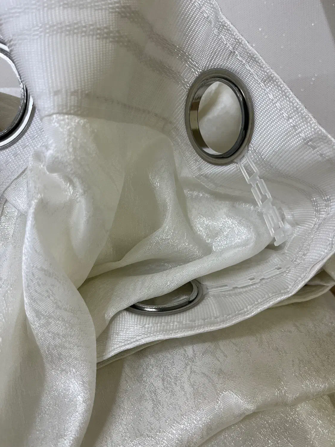 ۲عدد پرده پانچ شده حریر کتان و ۳عدد زیر پرده|پرده، رانر، رومیزی|مشهد, کوه سنگی|دیوار