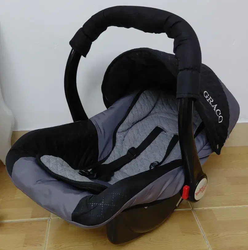 کریر مشکی طوسی|اسباب و اثاث بچه|رشت, یخسازی|دیوار