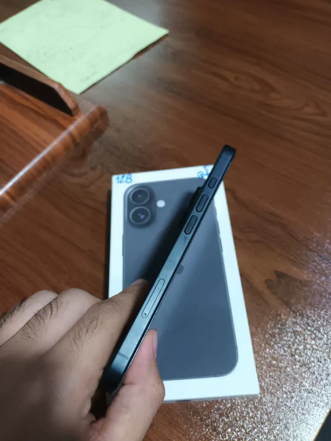 ایفون ۱۶ نرمال|موبایل|نسیم‌شهر, |دیوار