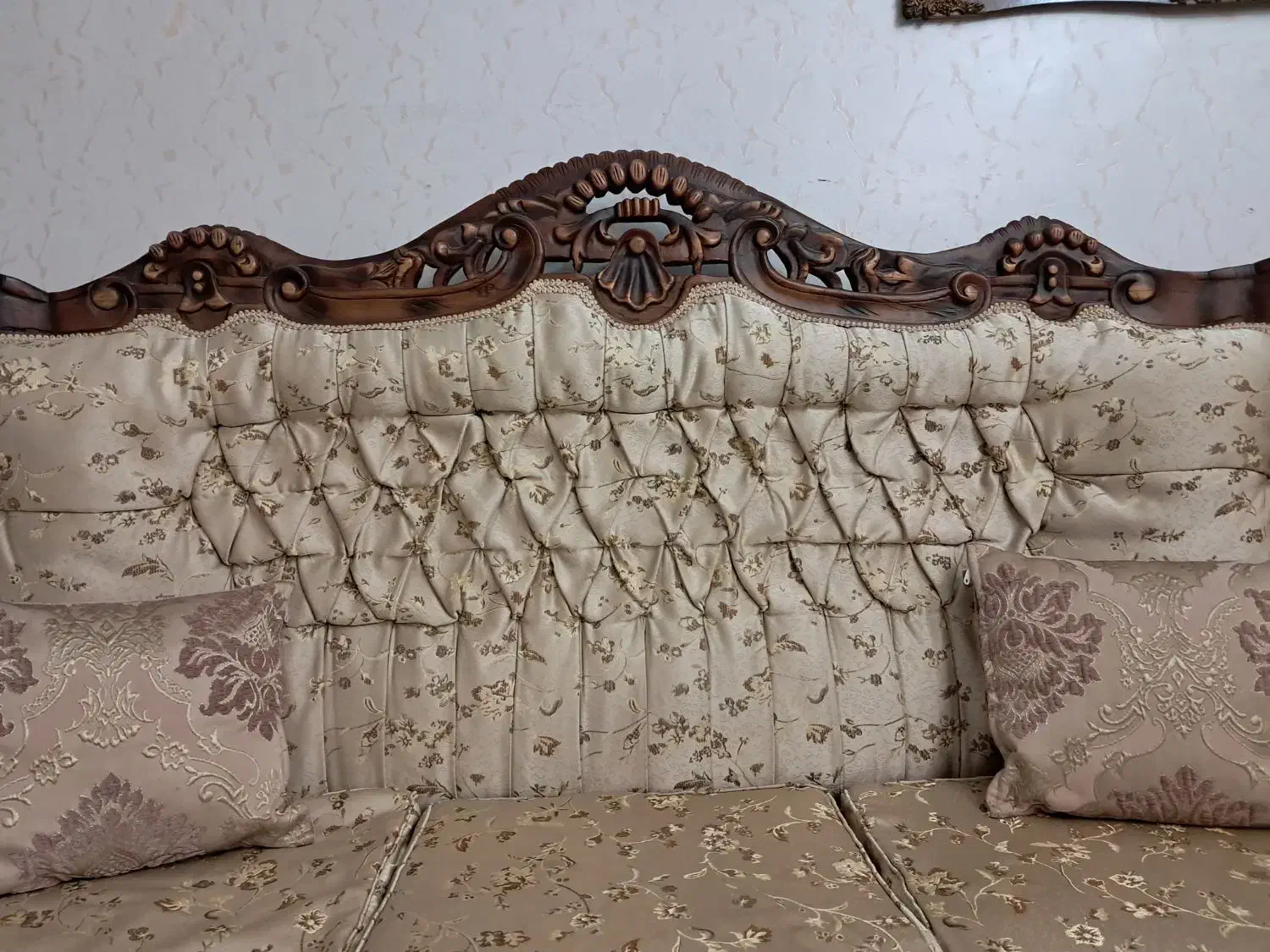 مبل ۹نفره ومیز۸نفره وروکشای مبل|مبلمان خانگی و میز عسلی|تهران, قیام|دیوار