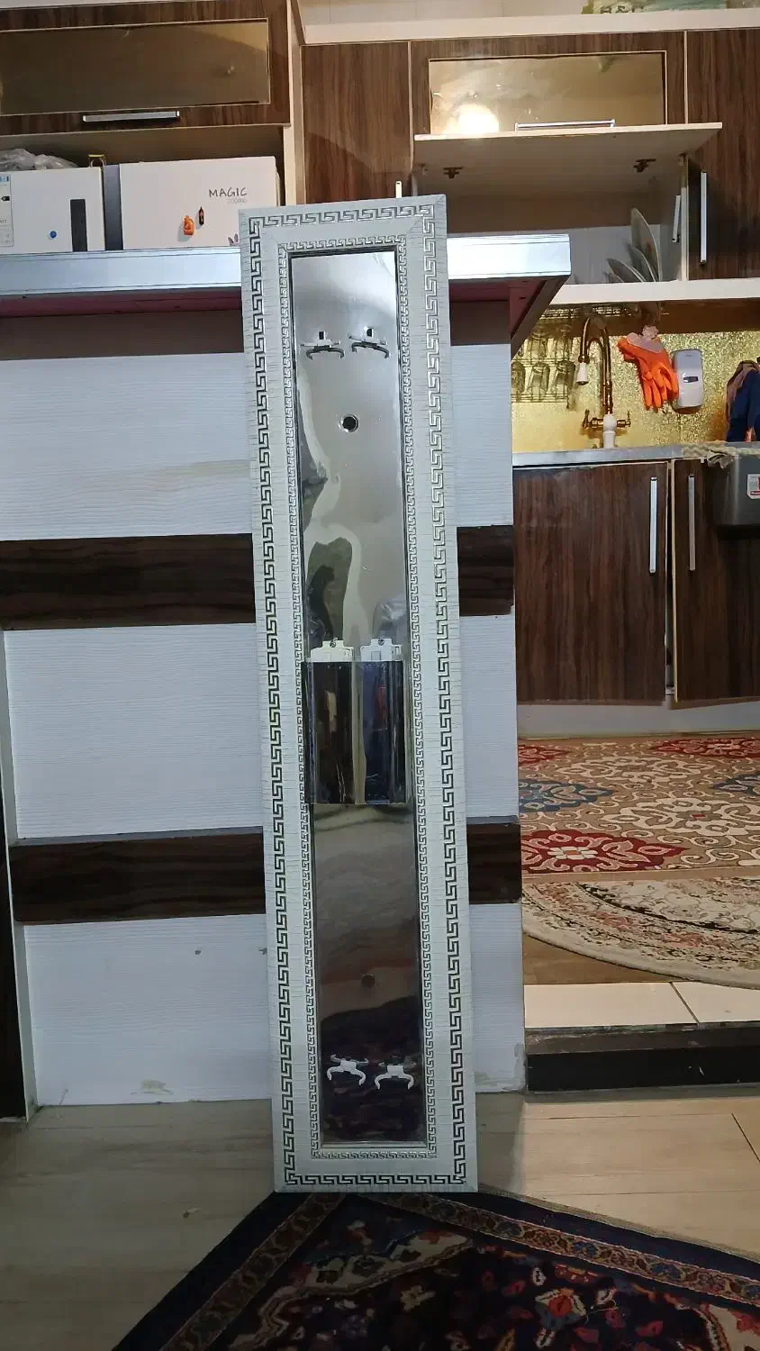 یک عدد قاب مهتابی باترانس سالم|لامپ و چراغ|شاهین‌شهر, مخابرات (شهید بهشتی)|دیوار