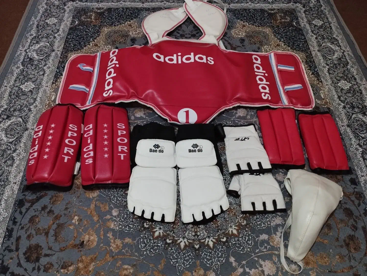 لوازم تکواندو کامل|تجهیزات ورزشی|چهارباغ, |دیوار