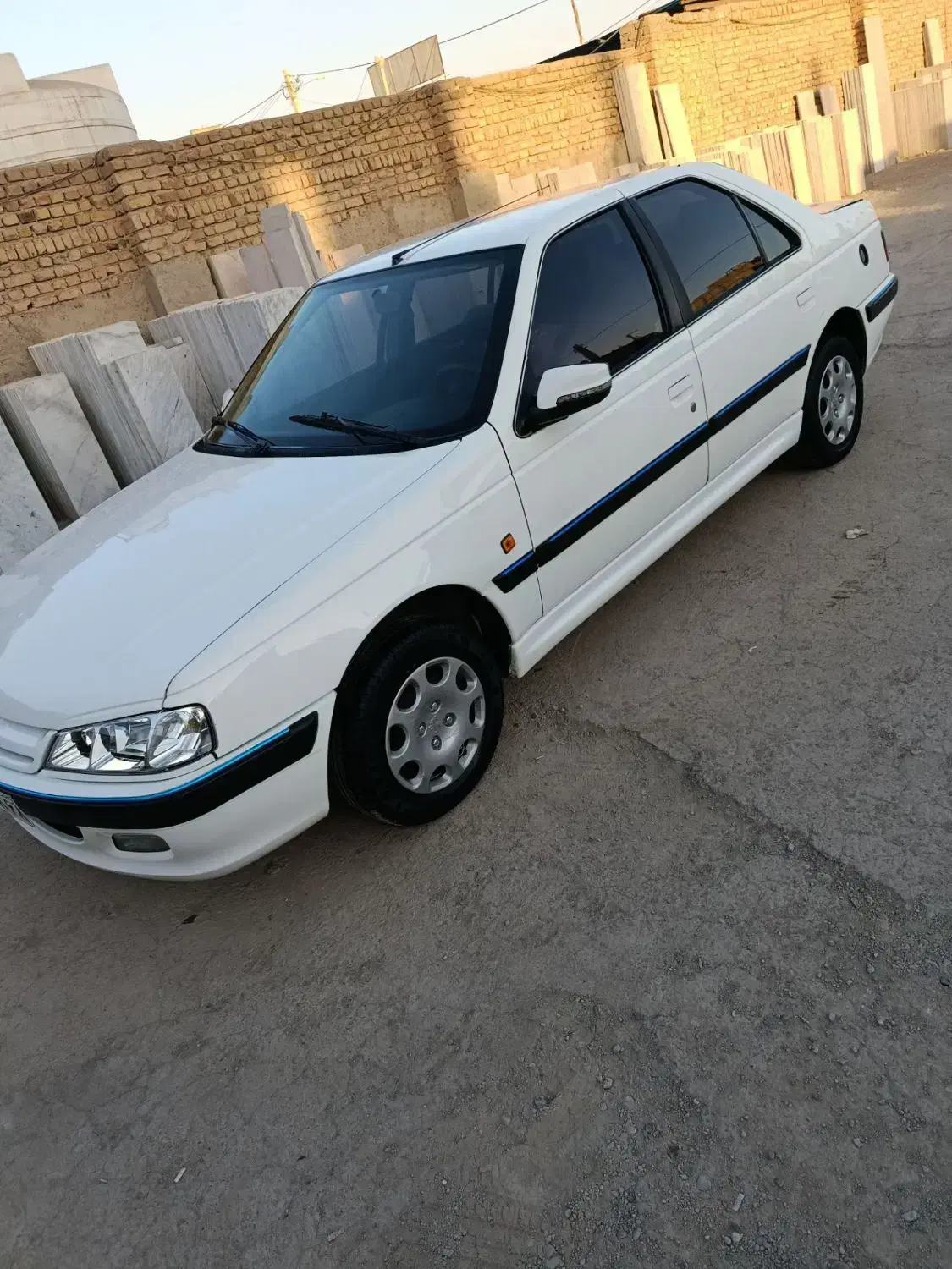 پژو پارس مدل ۹۲بی رنگ لازرورقی  رخ درحد ۱۴۰۰|خودرو سواری و وانت|نظرآباد, رسالت|دیوار