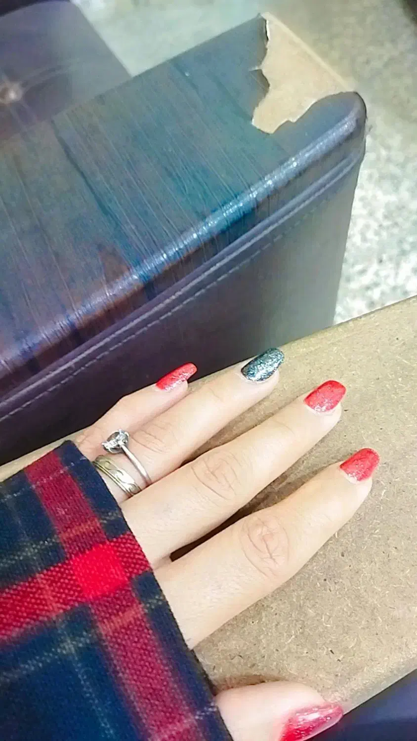 خدمات ناخن با بهترین متریال و کمترین قیمت|خدمات آرایشگری و زیبایی|رامهرمز, |دیوار