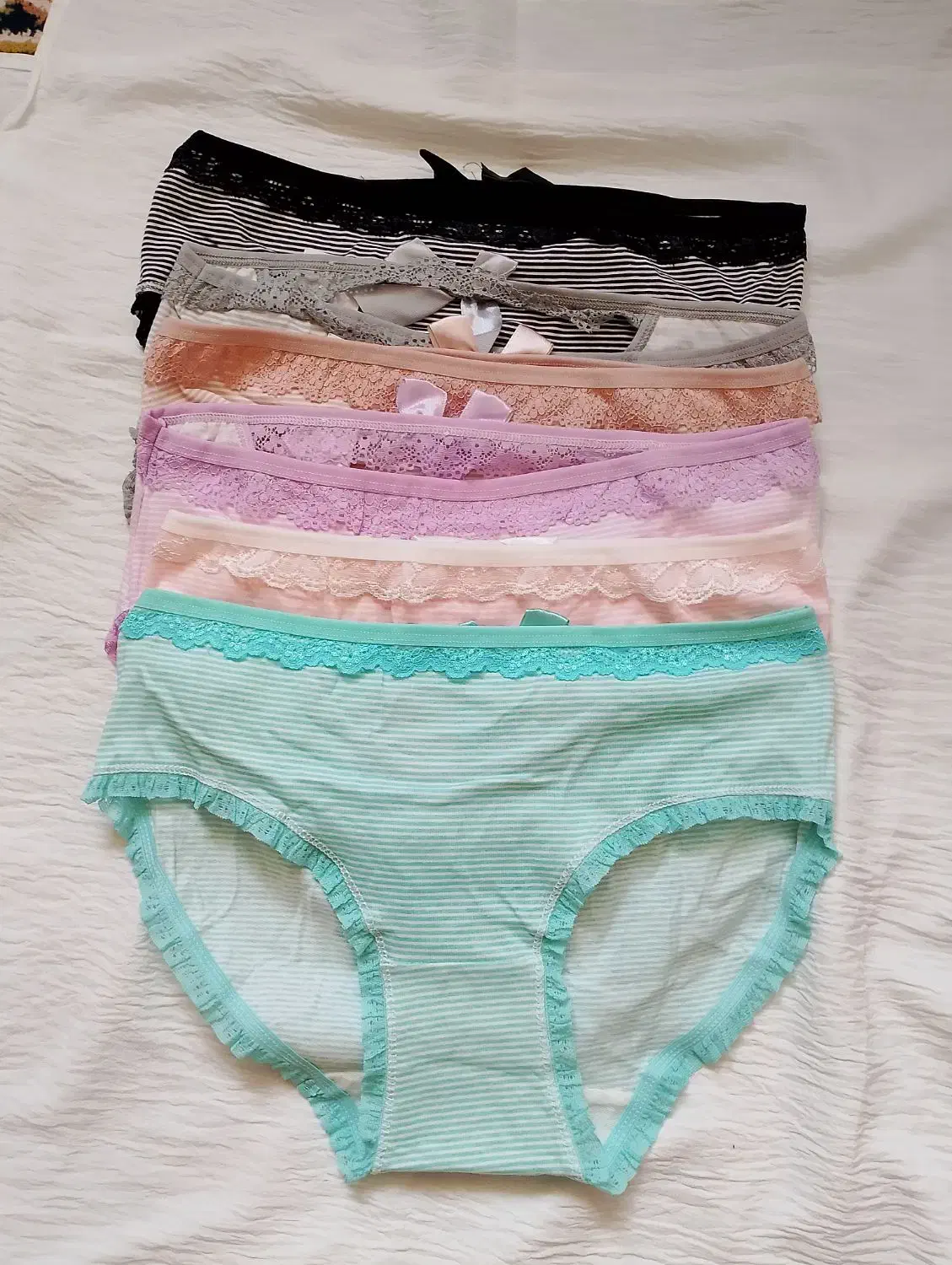 لباس زیر نو|لباس|بومهن, |دیوار