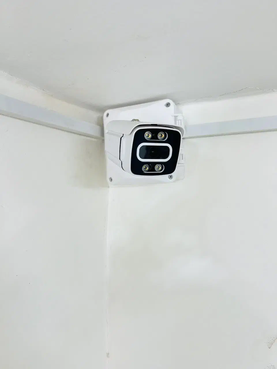 نصاب دوربین و دزدگیر|خدمات پیشه و مهارت|کرمان, |دیوار