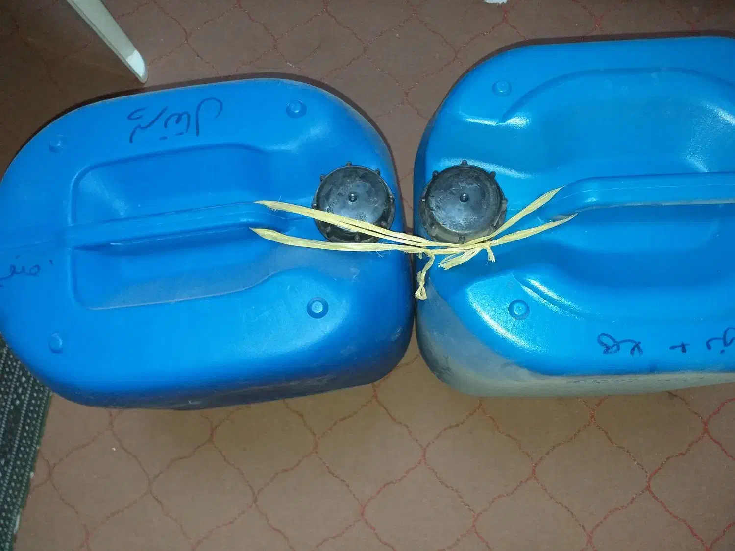 گالن ۳۰ لیتری خارجی|ظروف نگهدارنده، پلاستیکی، یک‌بارمصرف|قزوین, |دیوار