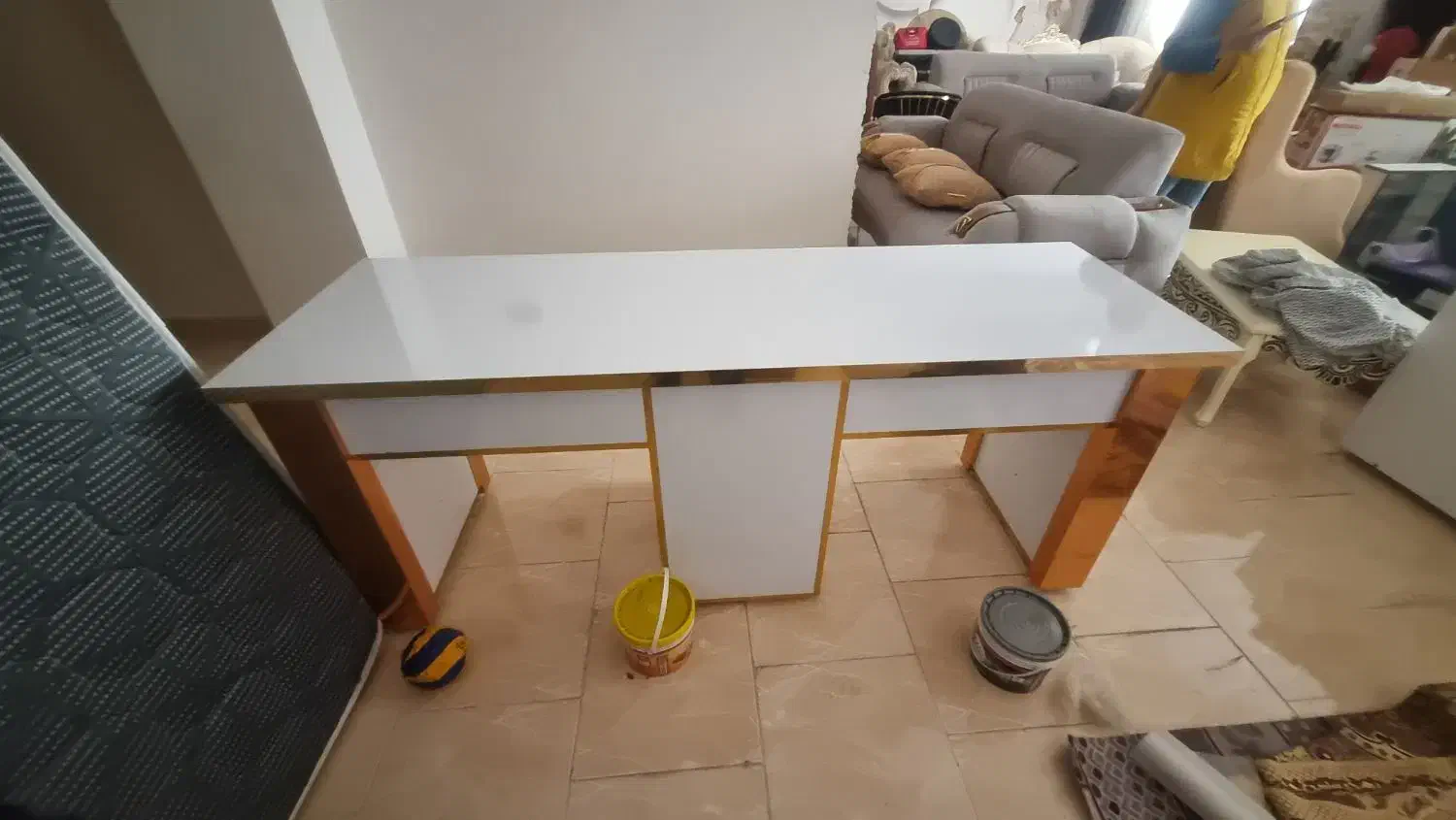 میز مانیکور و میز تحریر|مبلمان اداری|تبریز, |دیوار