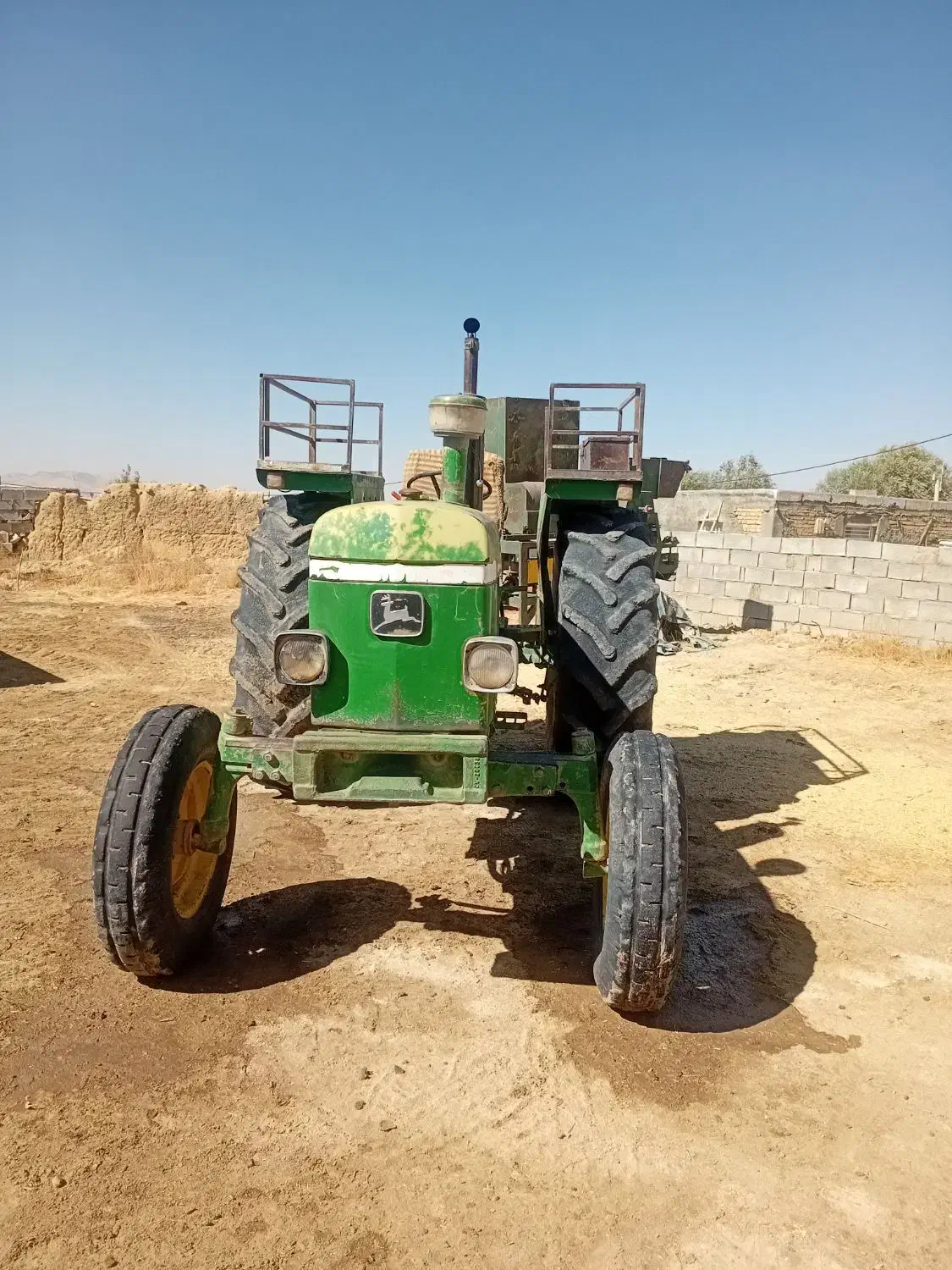 تراکتور جاندیر ۲۱۳۰|خودرو سنگین|الیگودرز, |دیوار