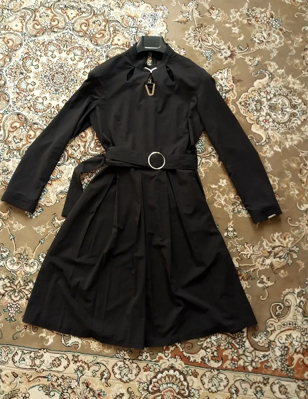 فروش مانتو فوری به دلیل شرایط|لباس|ابرکوه, |دیوار