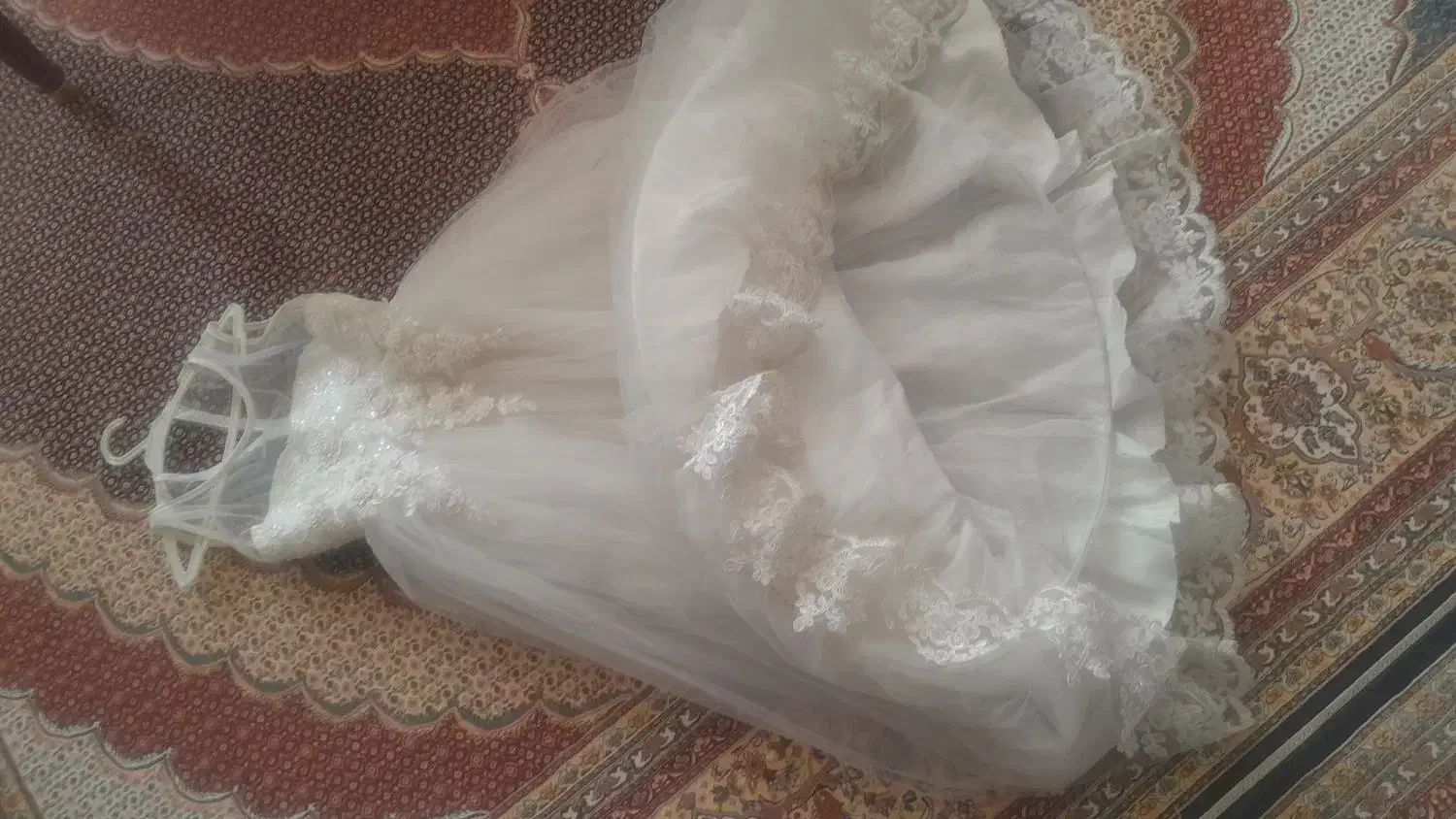 لباس|لباس|آمل, |دیوار