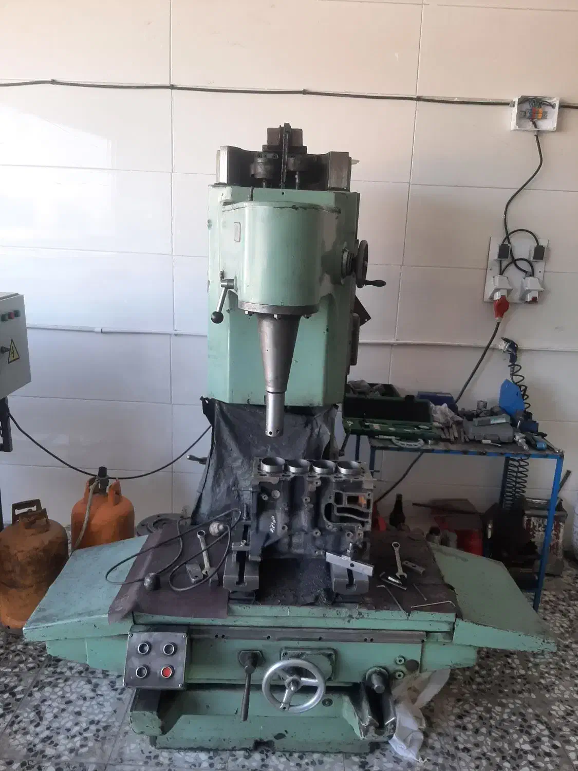 استخدام نیروی کار مسلط به خورده کاری و سرسیلندر|استخدام صنعتی، فنی، مهندسی|شاهینشهر, گرگاب|دیوار