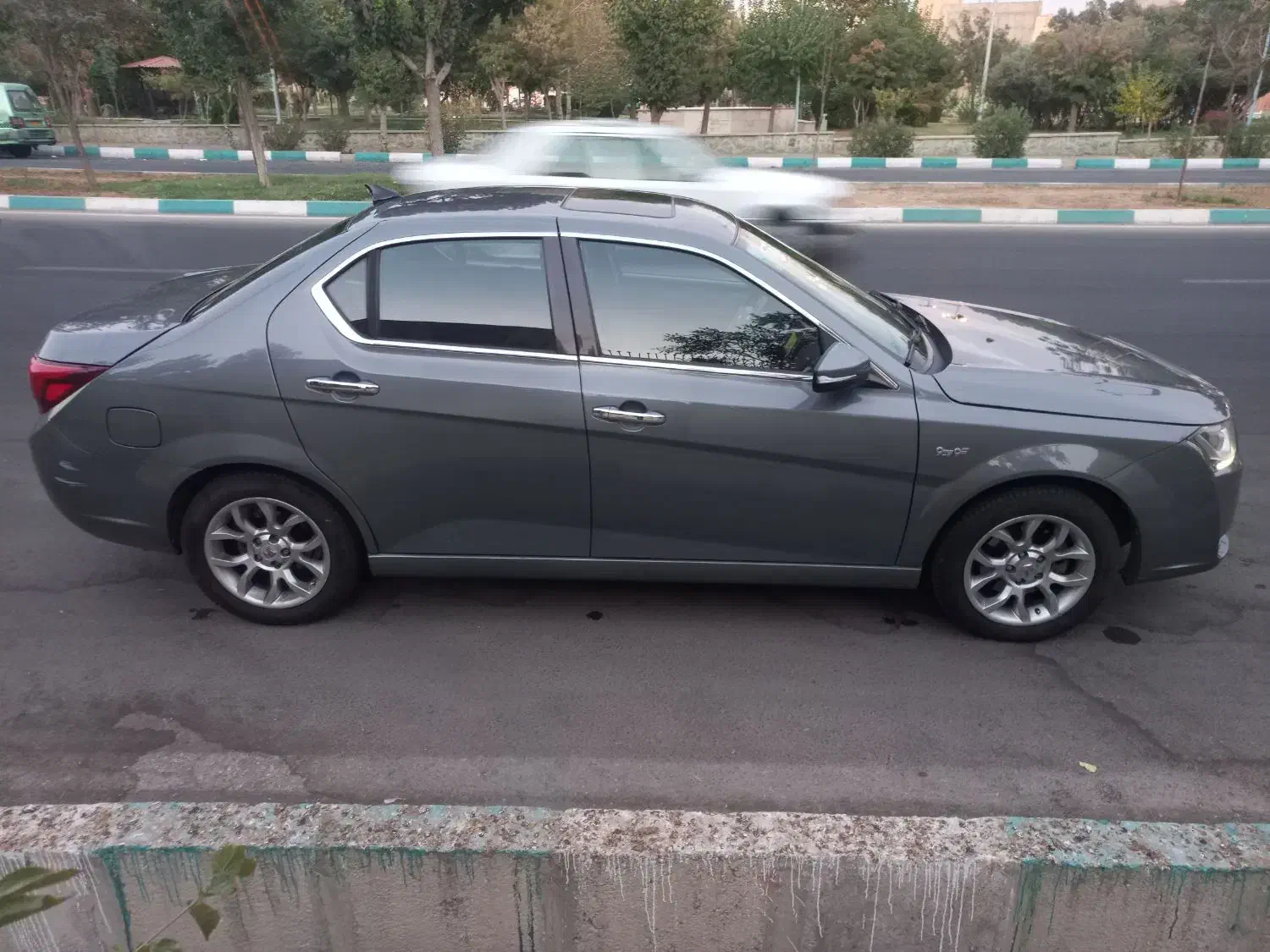 دنا پلاس اتومات ۱۴۰۰ کم کارکرد|خودرو سواری و وانت|تهران, چیتگر شمالی|دیوار