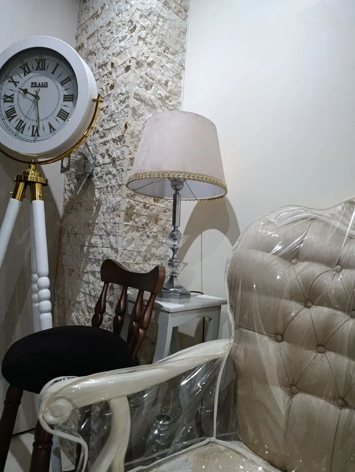 آباژور|چراغ خواب و آباژور|تهران, نیروی هوایی (پیروزی)|دیوار