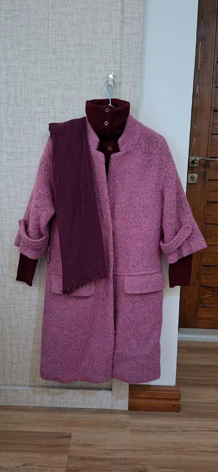 پالتو به همراه یقه اسکی بافت و شال|لباس|نوشهر, |دیوار