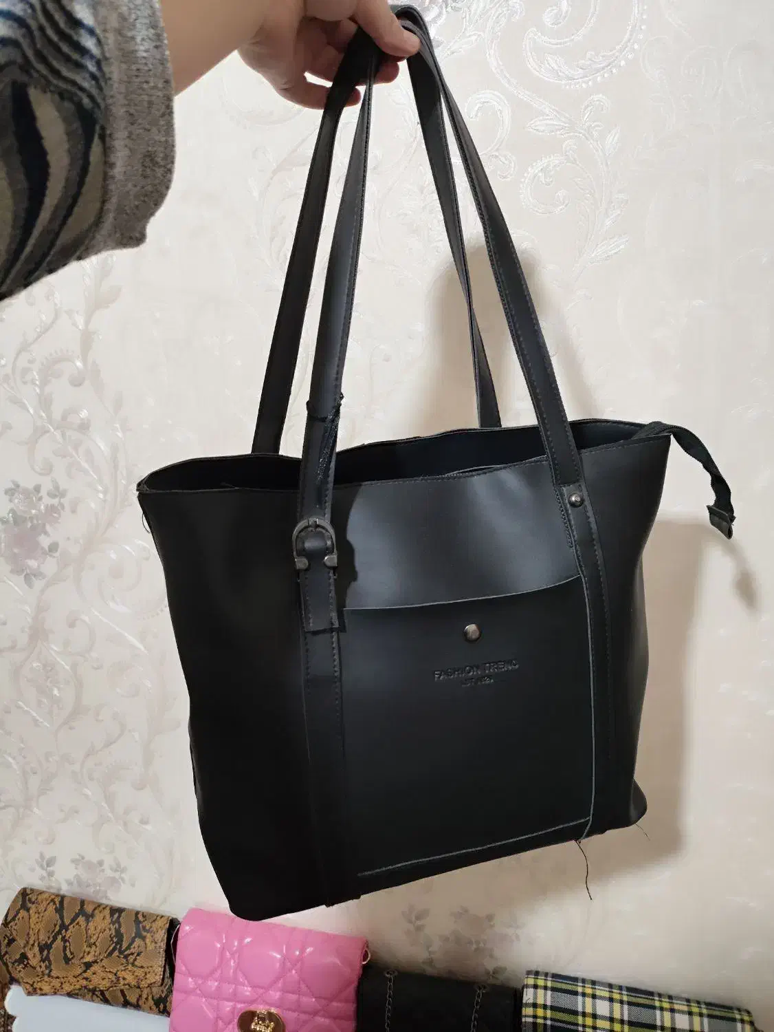 حراجی کیف ها به مناسبت روز مادر فقط 250تومن|کیف، کفش، کمربند|اردبیل, |دیوار