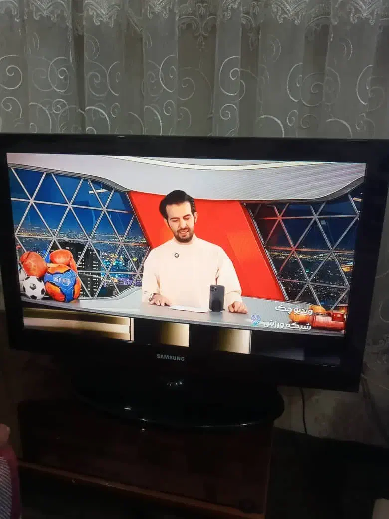 ال سی دی 32 اینج سامسونگ دیجیتال سرخود|تلویزیون و پروژکتور|ری, جوانمرد قصاب|دیوار
