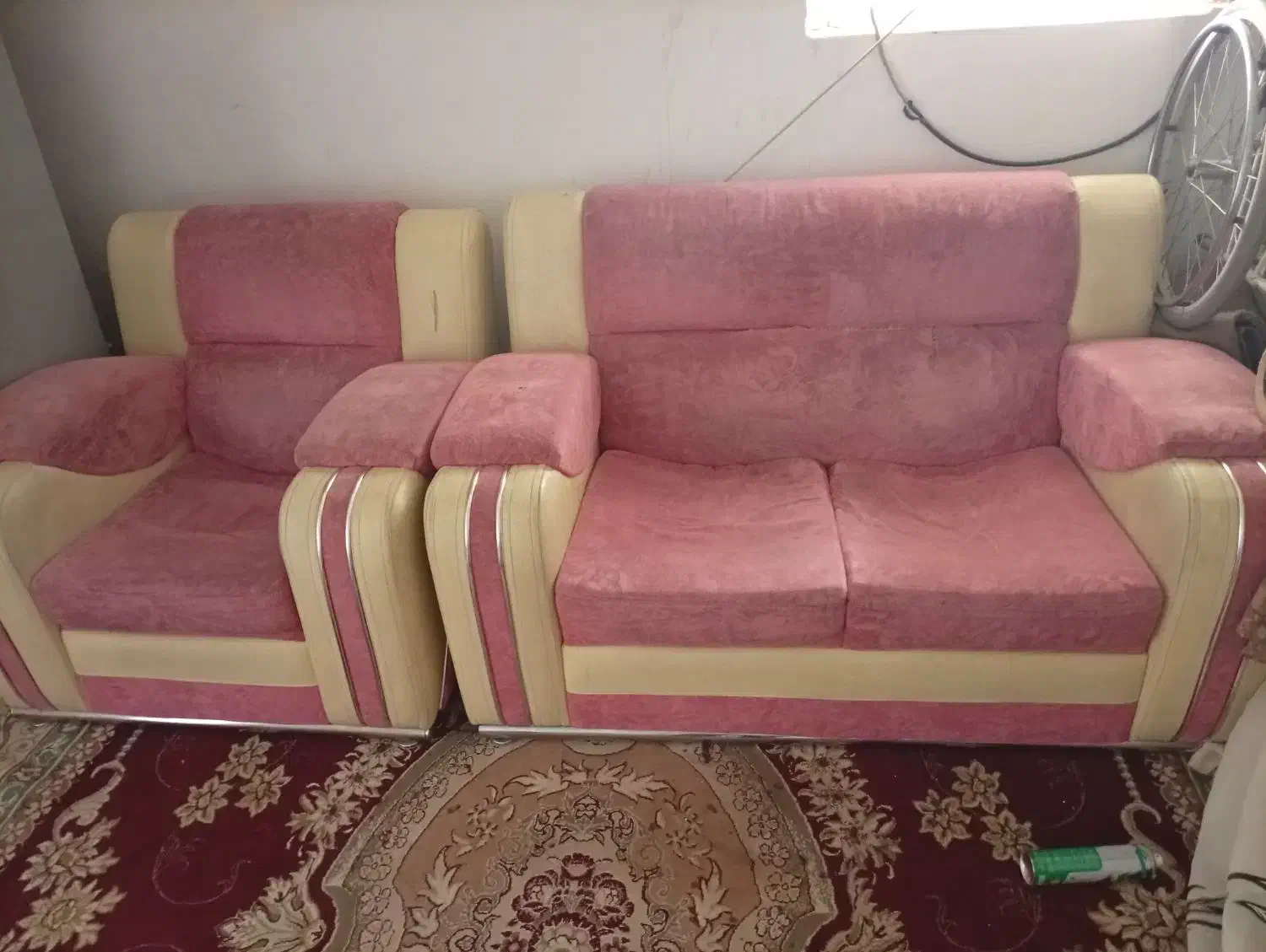 فروش دو موبل|مبلمان خانگی و میز عسلی|شوش, |دیوار