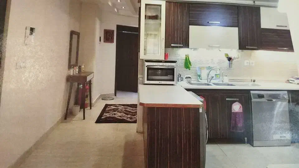 گلسار/اجاره 100m دو خواب/آسانسور/خ192|اجارهٔ آپارتمان|رشت, بلوار گیلان|دیوار