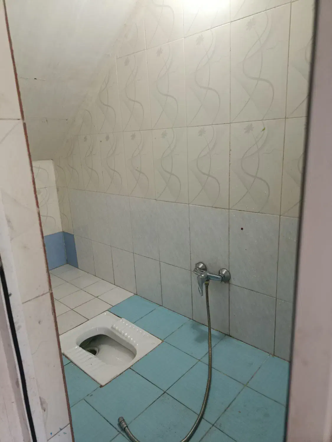 اجاره پارکینگ جهت اسکان زوجه یا انبار|اجارهٔ آپارتمان|قم, جمکران|دیوار