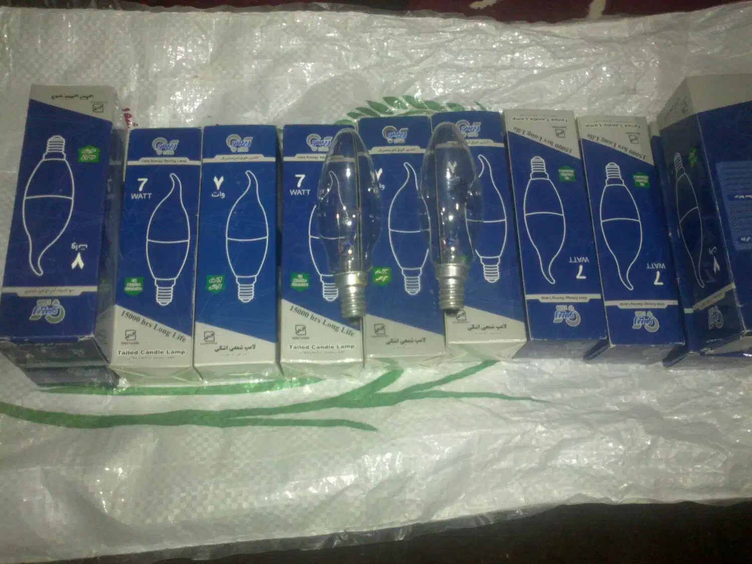 لامپ رشته ای زرد لوستر فروشی|لامپ و چراغ|شوشتر, |دیوار