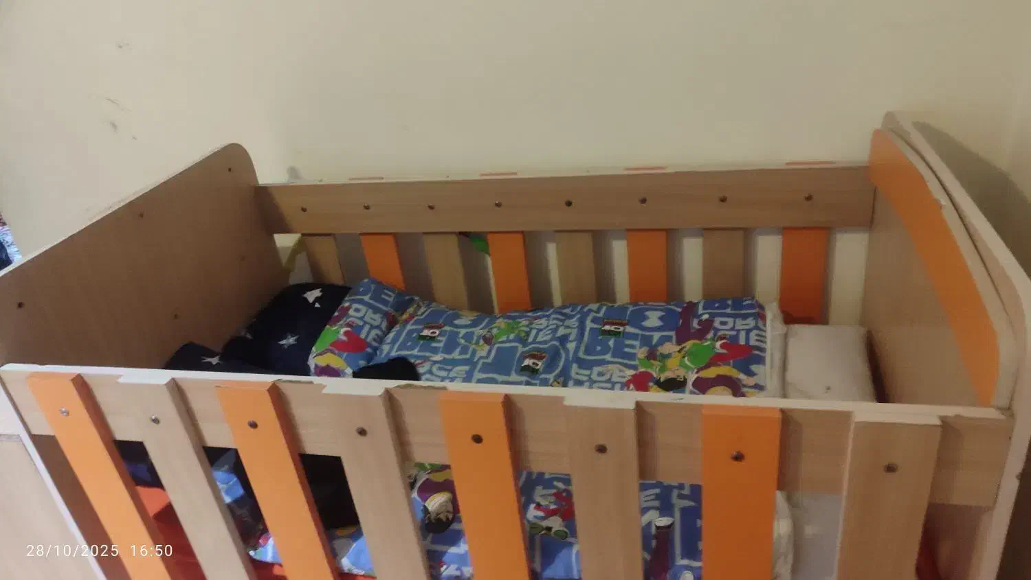 کارکرده|تخت و سرویس خواب|گنبد کاووس, |دیوار