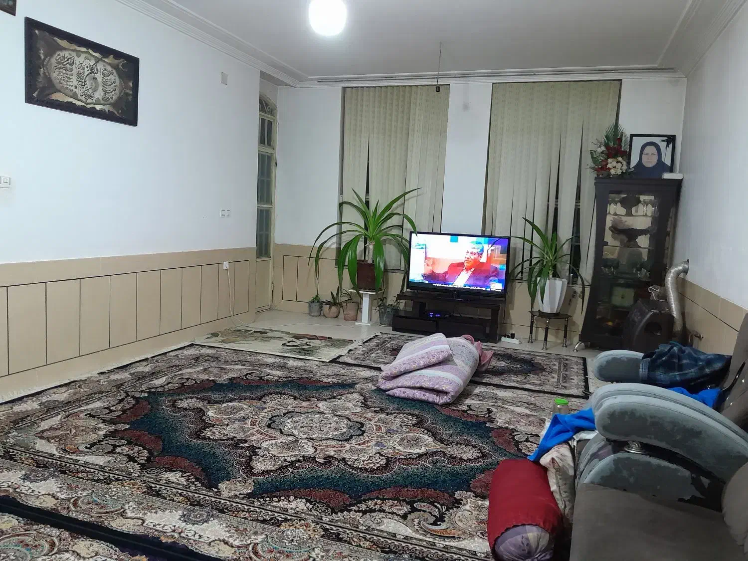 طبقه بالا ۲خواب درب از ساختمان شیک تخلیه فوری|اجارهٔ خانه و ویلا|شیراز, جانبازان|دیوار