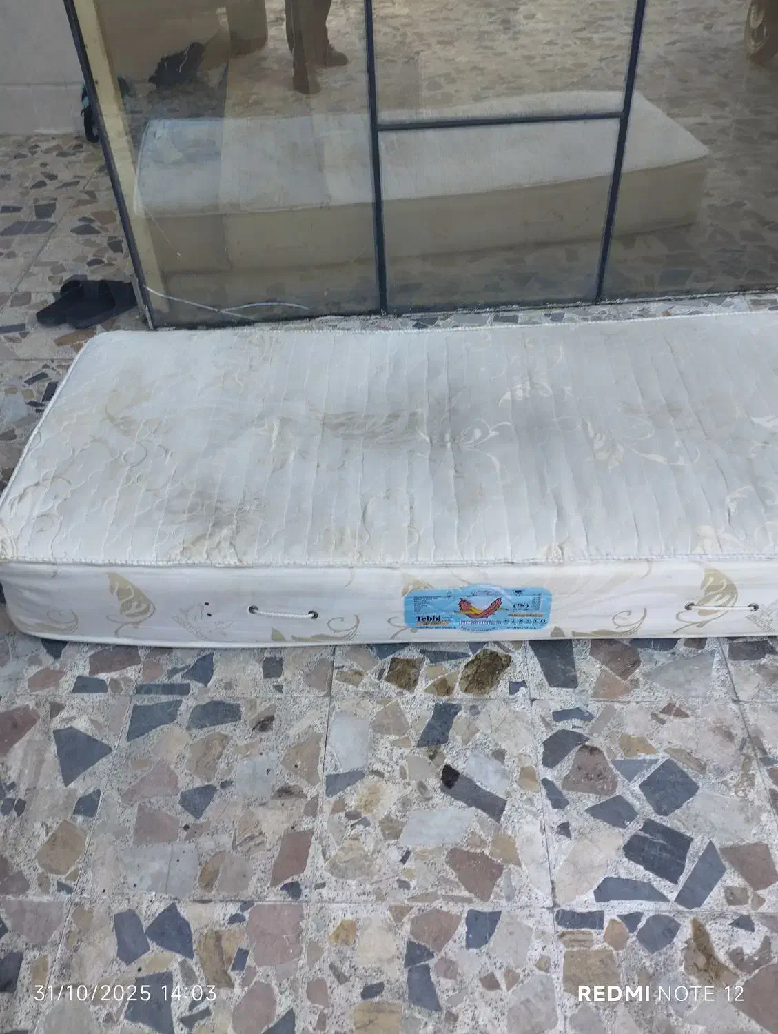 تشک خوشخواب یک نفره|تشک تختخواب|بندر انزلی, قلم گوده|دیوار