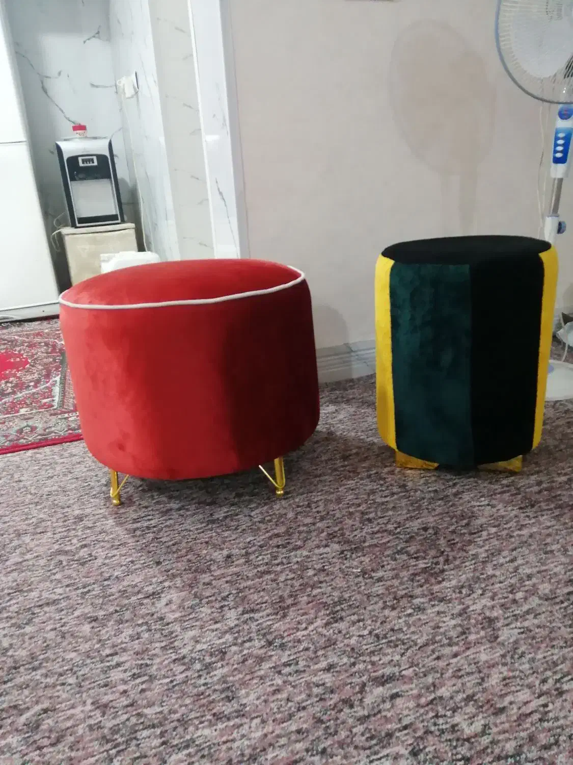 دوعدد پاف|مبلمان خانگی و میز عسلی|برازجان, |دیوار