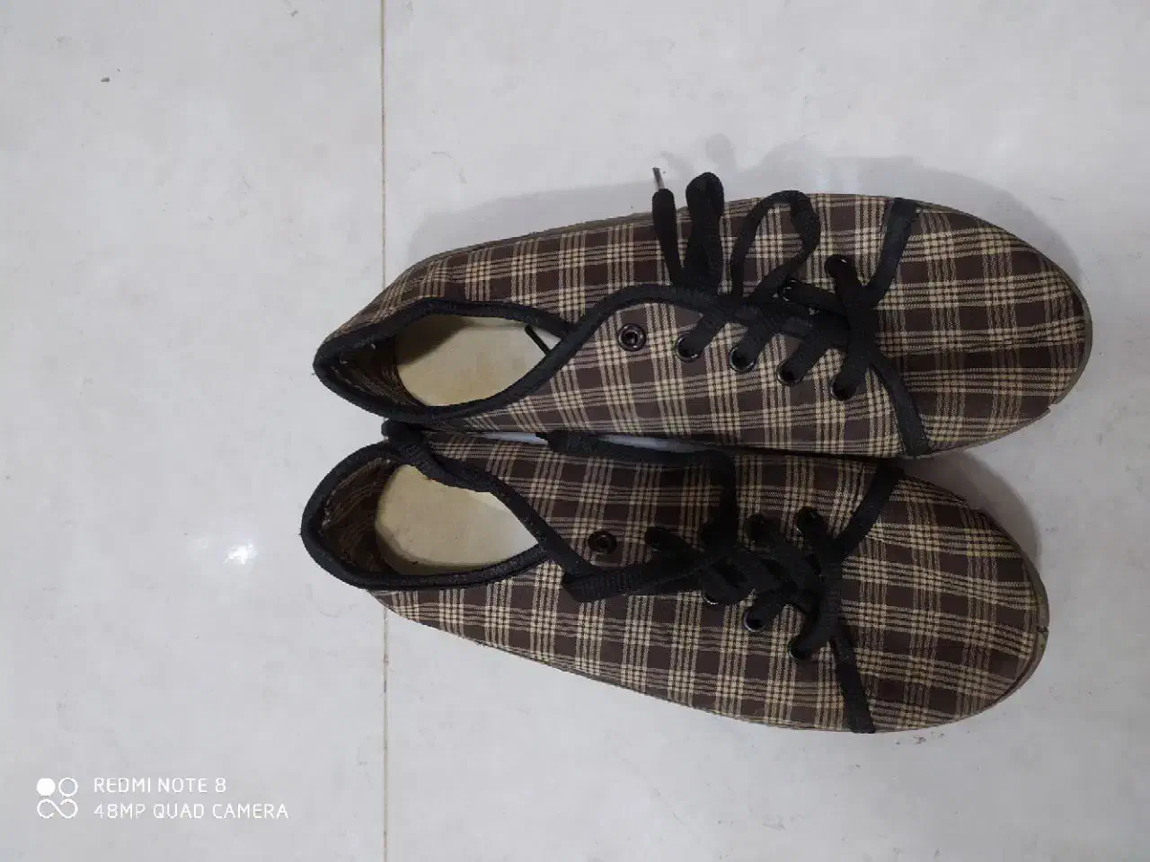 بیست جفت کفش کارکرده|کیف، کفش، کمربند|زنجان, |دیوار