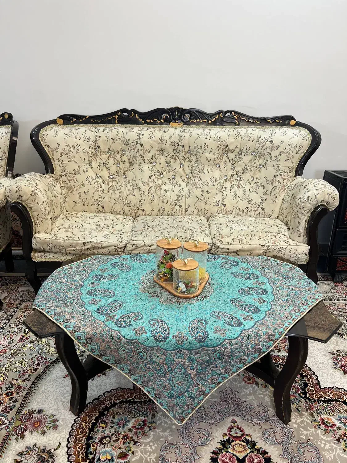 مبل سلطنتی ۷ نفره|مبلمان خانگی و میز عسلی|شلمان, |دیوار