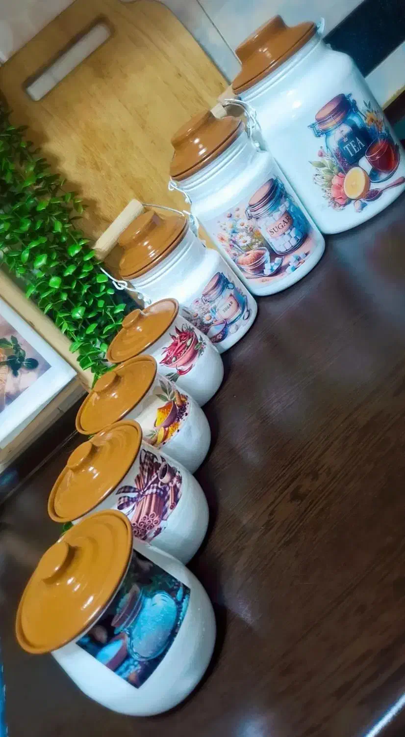 بانکه های روحی|ظروف نگهدارنده، پلاستیکی، یک‌بارمصرف|رشت, فلسطین|دیوار