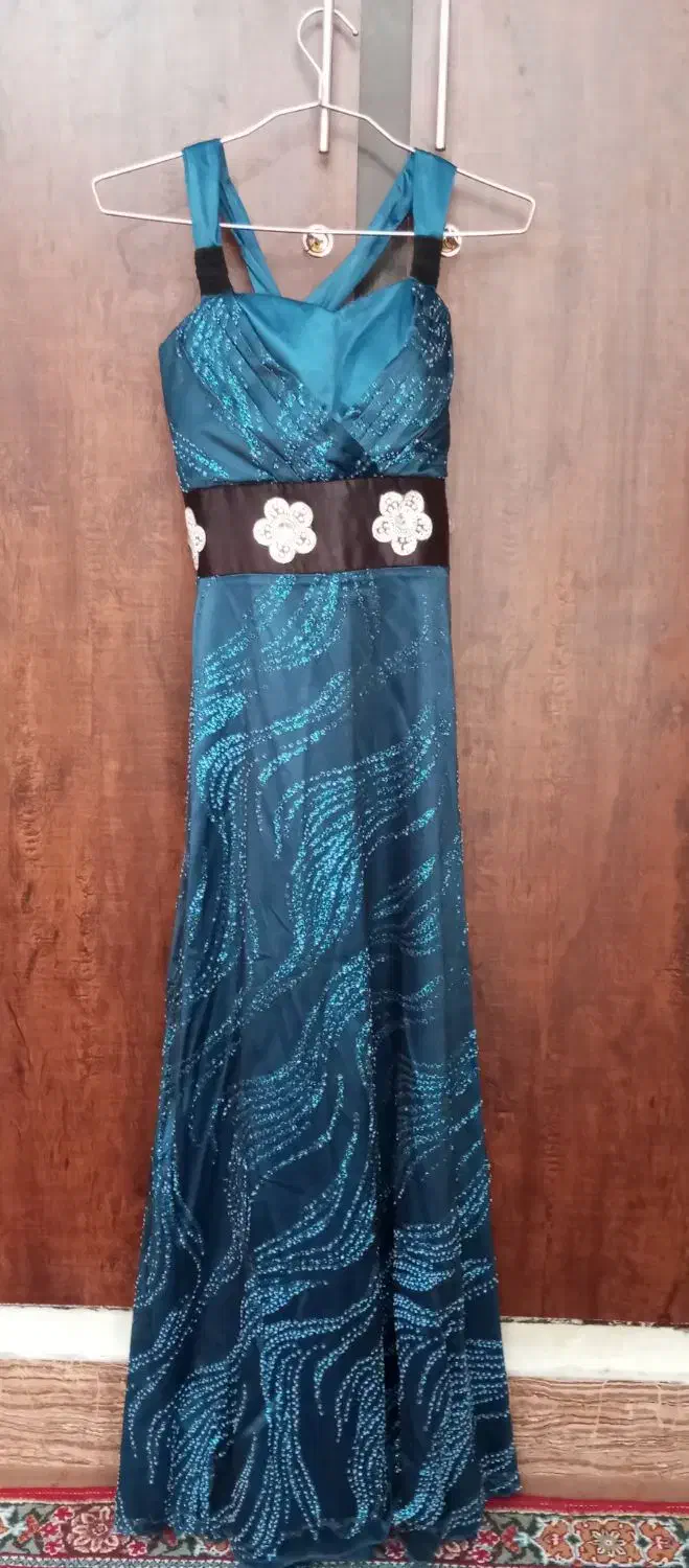 کت و شلوار و لباس مجلسی|لباس|شیراز, مسلم|دیوار