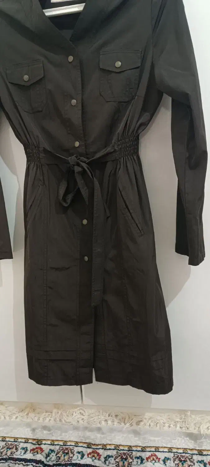 حراج مانتوبارونی سالم بدون آسترسایز۳۶و۳۸و۴۰میخورد|لباس|نیشابور, دارایی|دیوار