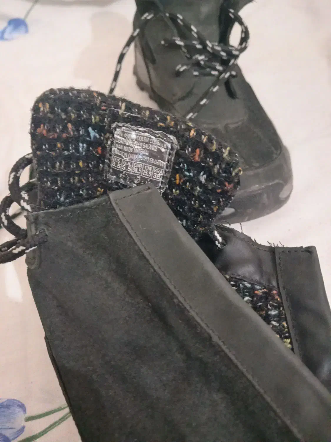 کفش|کیف، کفش، کمربند|زابل, |دیوار