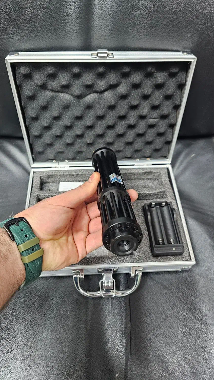 لیزر حرارتی/لیزر نور آبی/لیزر آتش زا/لیزر برد بلند|کوهنوردی و کمپینگ|تهران, آبشار تهران (دریاچه)|دیوار