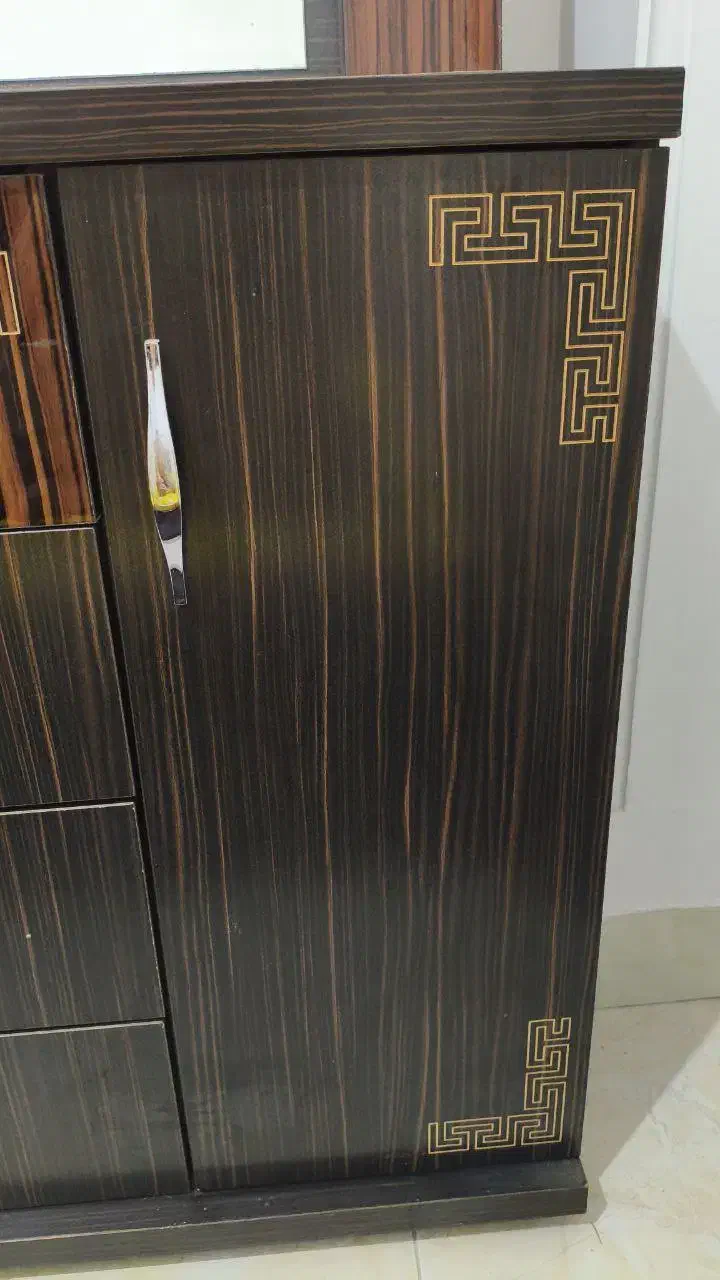 آینه و میز درآور چوبی|بوفه، ویترین، کنسول|قائم‌شهر, |دیوار