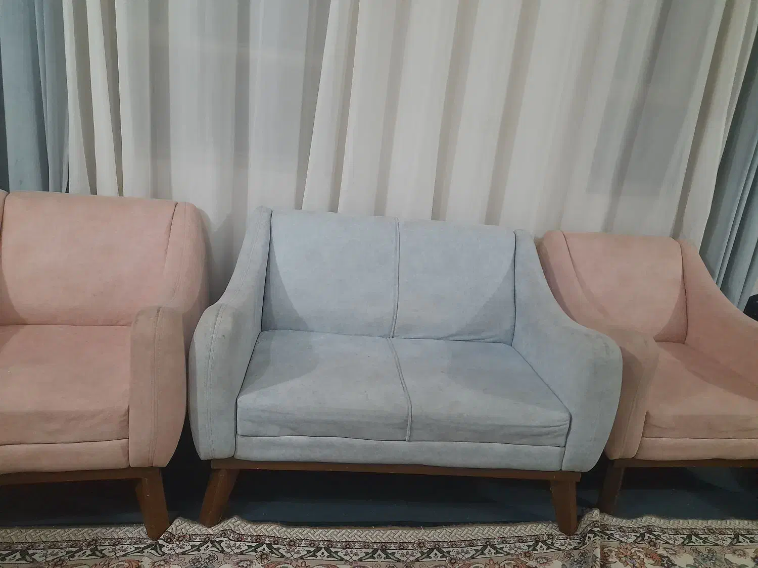 مبل هفت نفره فروش فوری تخفیف میدم|مبلمان خانگی و میز عسلی|سمنان, |دیوار