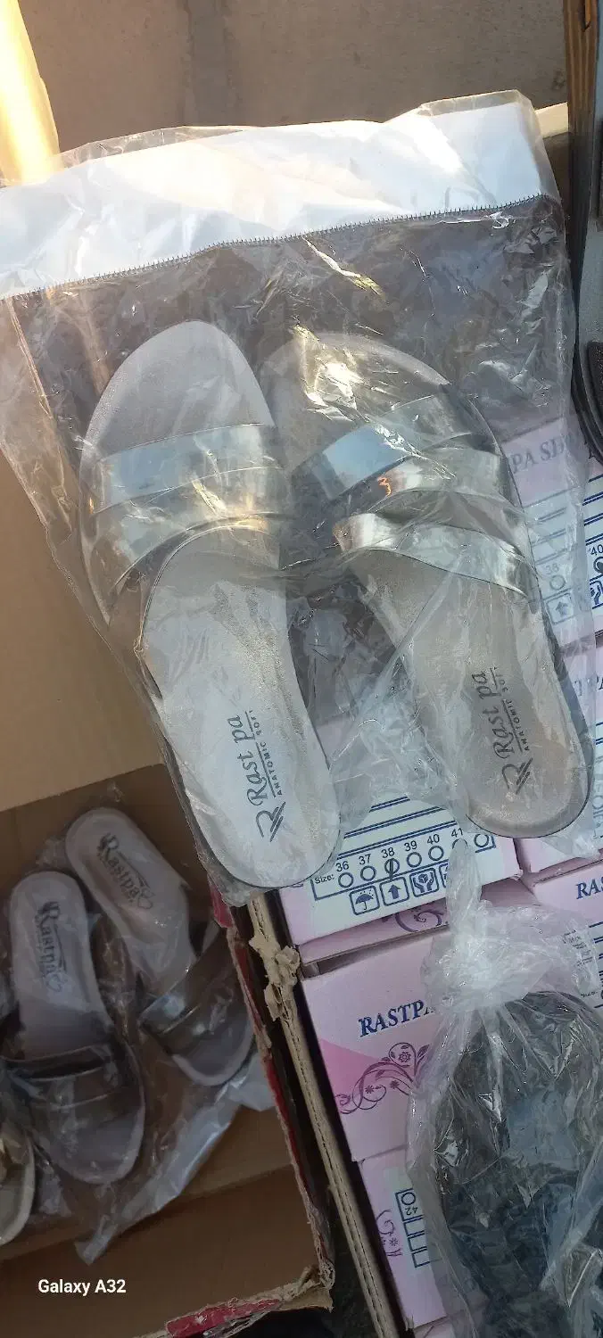 دمپایی|کیف، کفش، کمربند|اسلامشهر, شهرک قائمیه|دیوار