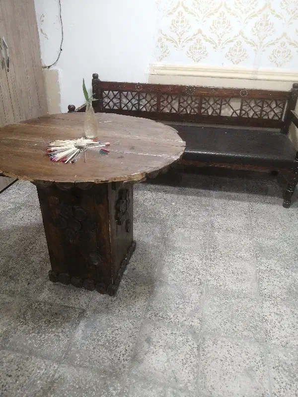 میز|میز و صندلی غذاخوری|امیدیه, |دیوار