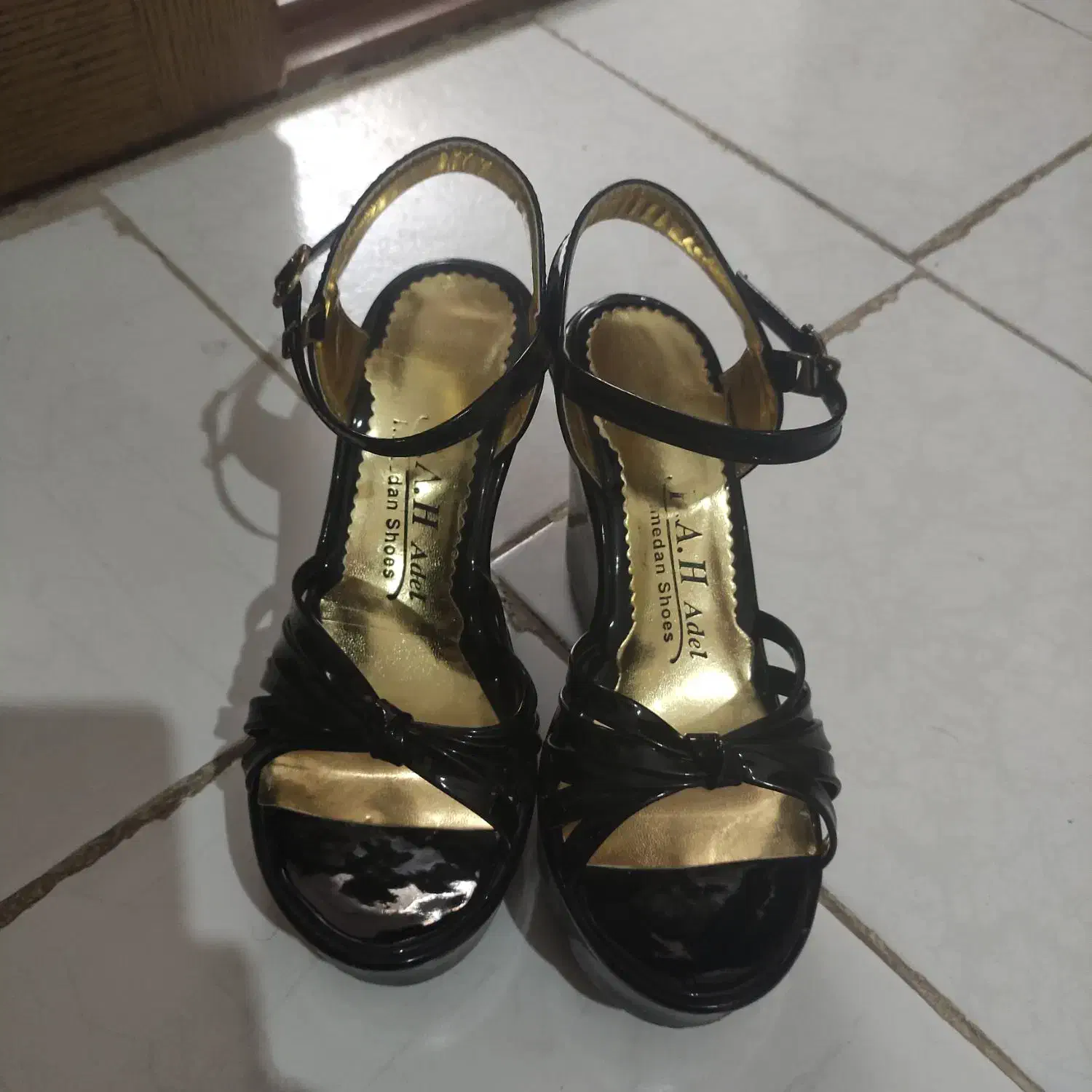 کفش مجلسی|کیف، کفش، کمربند|بیرجند, |دیوار