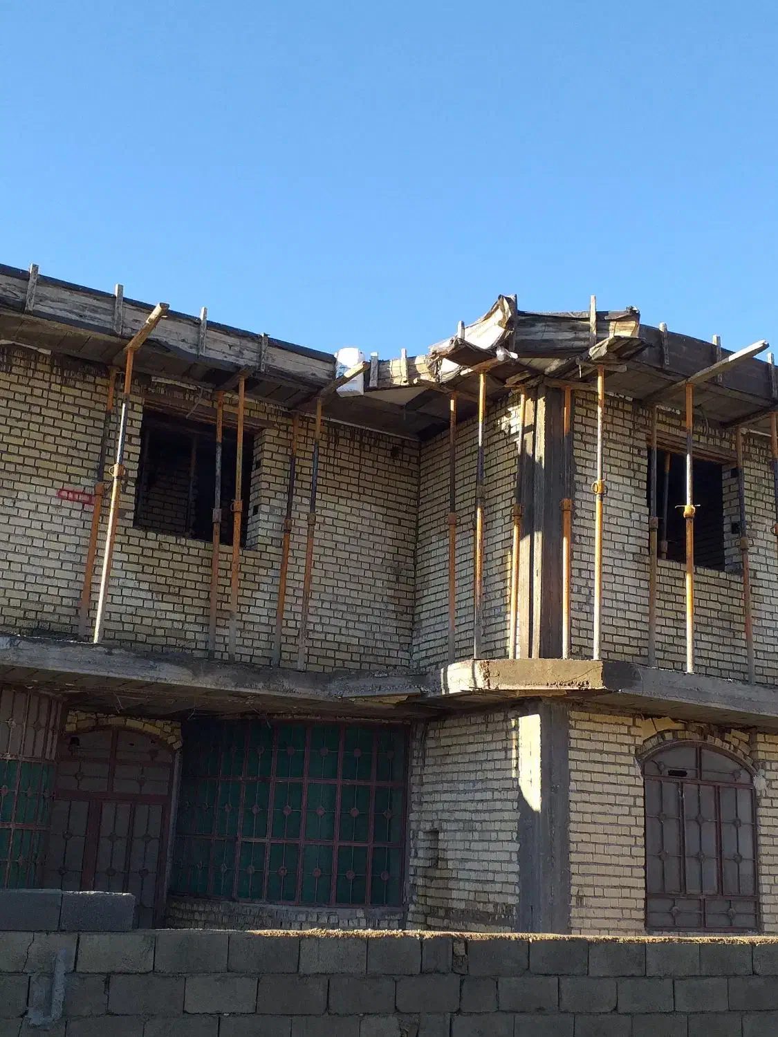 اجرای سقف،شیب گیری،اجرای شناژ کف،اجرای راه پله|خدمات پیشه و مهارت|دهدشت, |دیوار