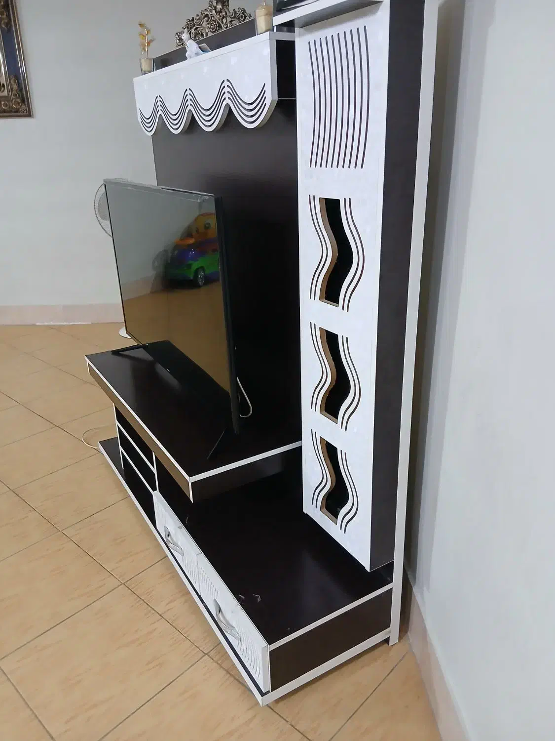 میزتلویزیون|میز تلویزیون|پاکدشت, پاکدشت (مامازند)|دیوار